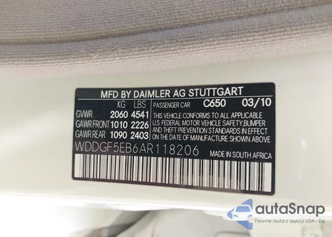 2010 Mercedes-Benz C 300 Sport z USA, uszkodzony, nr VIN WDDGF5EB6AR118206